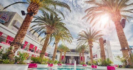 Flaming-O by Vijayaraj Mahendraraj